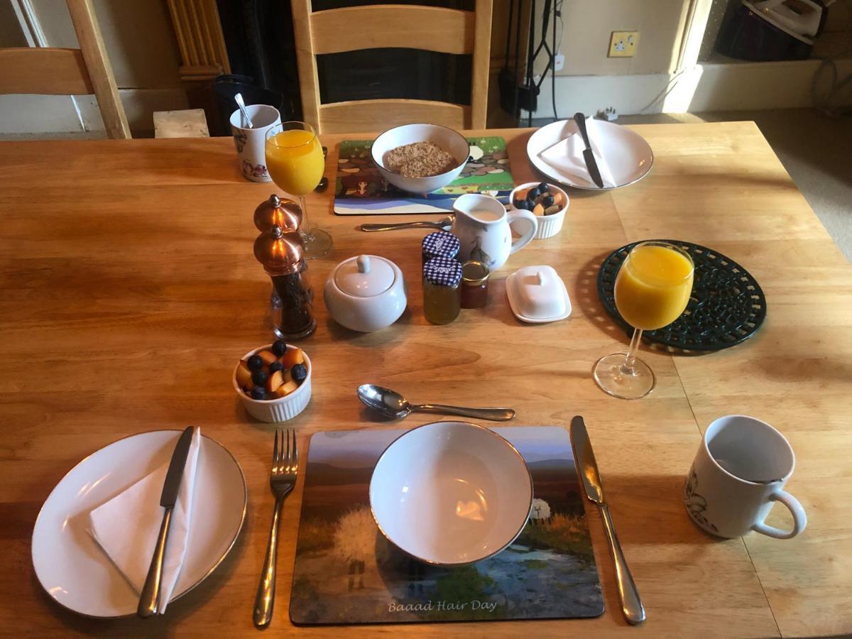 Foresters Lodge bed&breakfast, near loch ness Inverfarigaig Exteriör bild