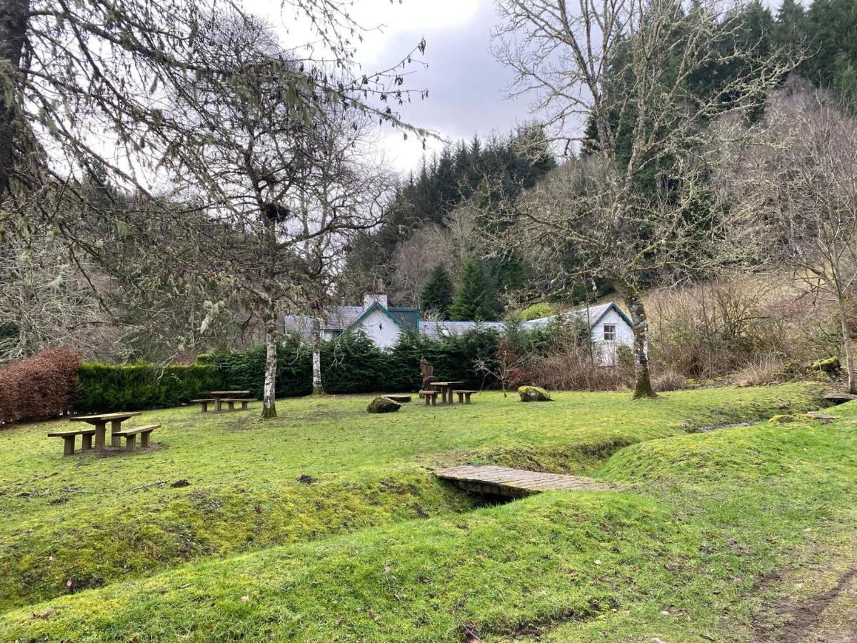 Foresters Lodge bed&breakfast, near loch ness Inverfarigaig Exteriör bild
