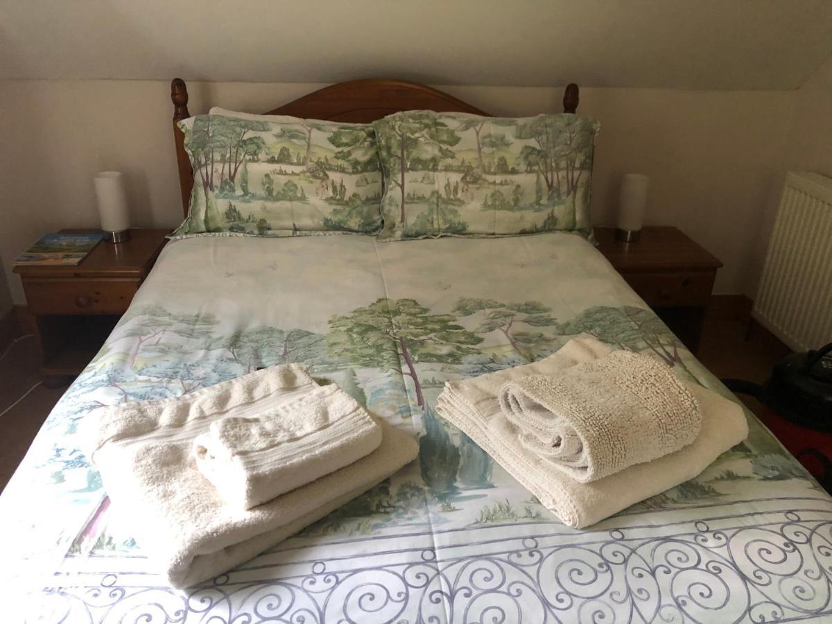 Foresters Lodge bed&breakfast, near loch ness Inverfarigaig Exteriör bild